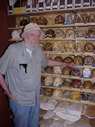 File:Grover Krantz.jpg