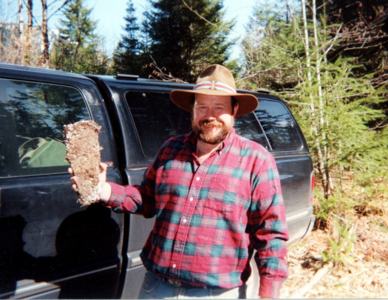 File:A2-215-Steve-with-1st-Cast-by-Truck-1024x794.jpg