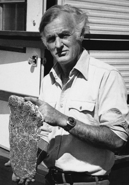 File:Peter Byrne2.jpg